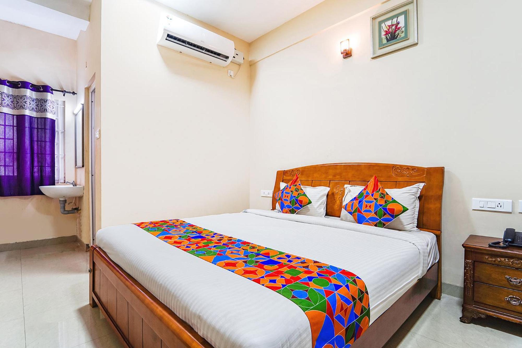 Fabexpress Uv Residency - 700M From Coimbatore International Airport Irugur Εξωτερικό φωτογραφία