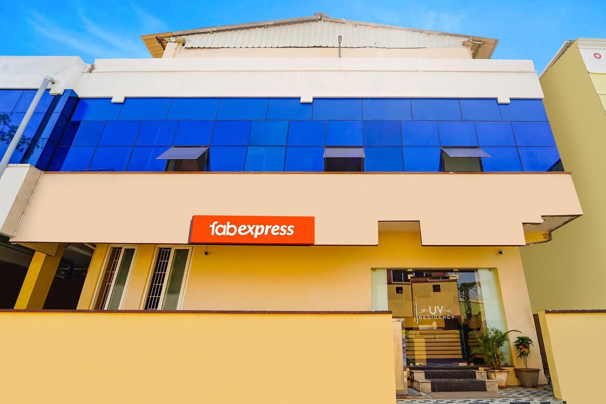 Fabexpress Uv Residency - 700M From Coimbatore International Airport Irugur Εξωτερικό φωτογραφία